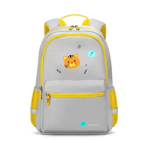 Tigernu T-B9030A barnesekk - front, grå Tigernu T-B9030A skolesekk for barn sett forfra i grå