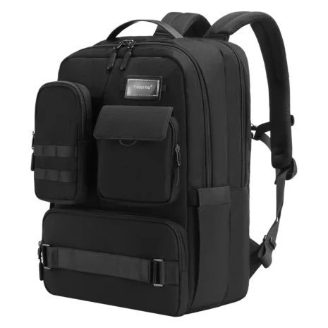 Tigernu T-B9007 tactical ryggsekk - front høyre Tigernu T-B9007 tactical ryggsekk sett skrått forfra med avtakbar frontpouch
