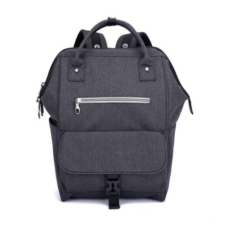 tigernu-t-b3184-front Tigernu T-B3184 ryggsekk i svart, sett rett forfra med lukkede lommer.
