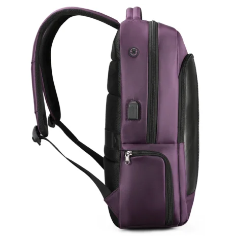 Tigernu T-B3668 i lilla sideprofil Tigernu T-B3668 motesekk i lilla, sett i sideprofil fra venstre