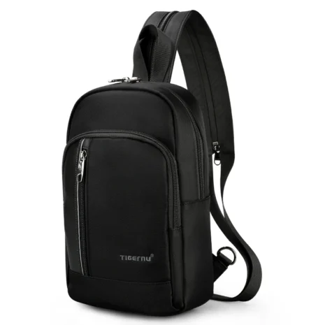 Tigernu T-S8089 i sort forfra fra høyre Tigernu T-S8089 sett forfra fra høyre i sort